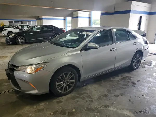4T1BF1FK7GU226041 2016 TOYOTA CAMRY - Image 1
