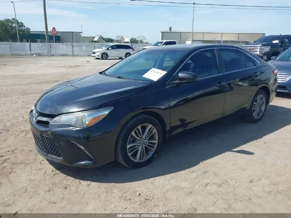 4T1BF1FK7GU229943 2016 TOYOTA CAMRY - Image 2