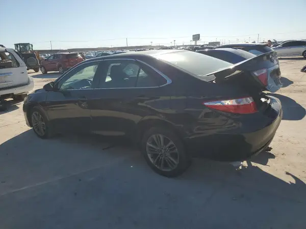 4T1BF1FK7GU234074 2016 TOYOTA CAMRY - Image 2
