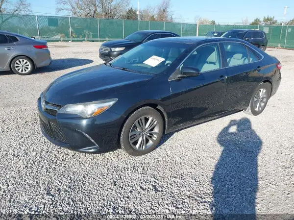 4T1BF1FK7GU234575 2016 TOYOTA CAMRY - Image 2