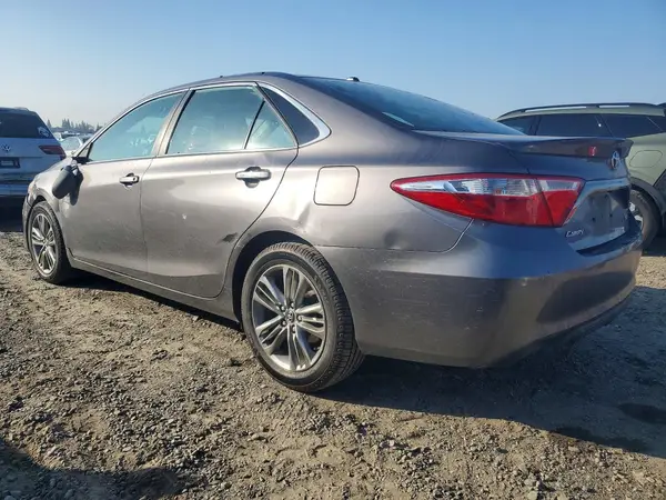 4T1BF1FK7GU235807 2016 TOYOTA CAMRY - Image 2