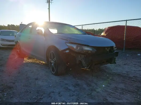 4T1BF1FK7GU236195 2016 TOYOTA CAMRY - Image 1