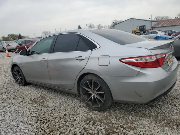 4T1BF1FK7GU237511 2016 TOYOTA CAMRY - Image 2
