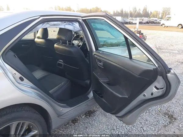 4T1BF1FK7GU244460 2016 TOYOTA CAMRY - Image 8