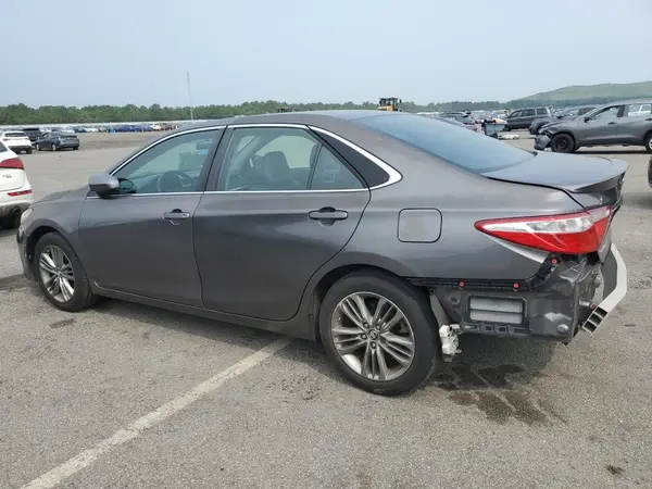 4T1BF1FK7GU244636 2016 TOYOTA CAMRY - Image 2