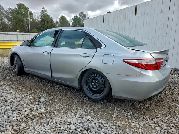 4T1BF1FK7GU248413 2016 TOYOTA CAMRY - Image 2
