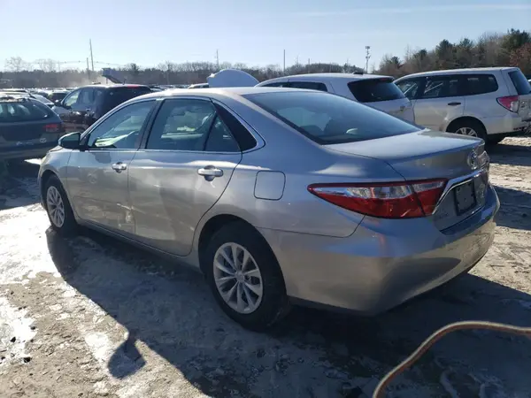 4T1BF1FK7GU249190 2016 TOYOTA CAMRY - Image 2
