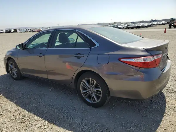 4T1BF1FK7GU249903 2016 TOYOTA CAMRY - Image 2