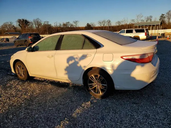 4T1BF1FK7GU251246 2016 TOYOTA CAMRY - Image 2