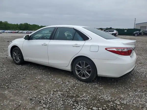 4T1BF1FK7GU256575 2016 TOYOTA CAMRY - Image 2