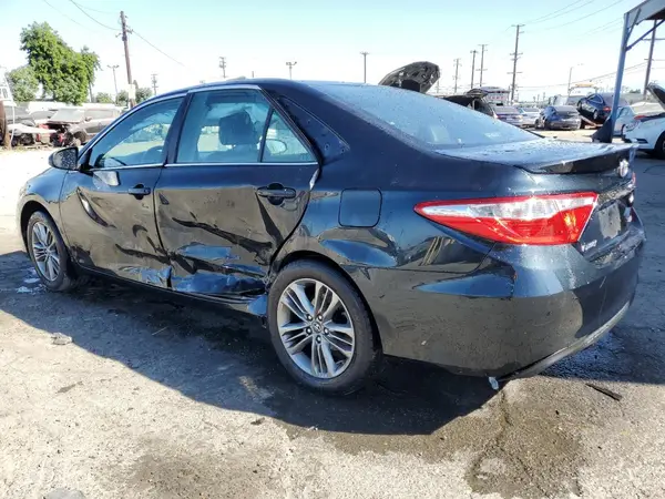 4T1BF1FK7GU257550 2016 TOYOTA CAMRY - Image 2