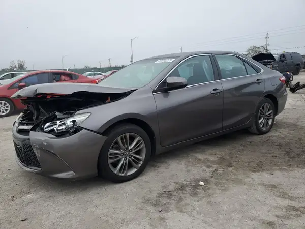 4T1BF1FK7GU258763 2016 TOYOTA CAMRY - Image 1