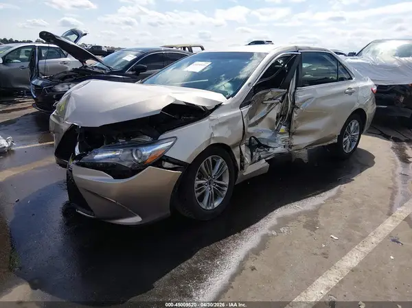 4T1BF1FK7GU260075 2016 TOYOTA CAMRY - Image 2