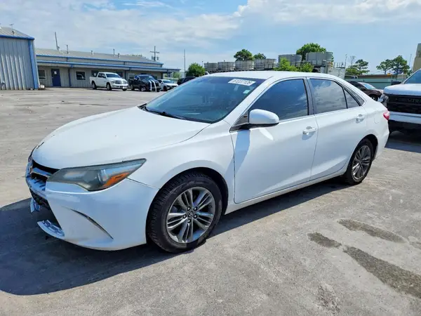 4T1BF1FK7GU262036 2016 TOYOTA CAMRY - Image 1