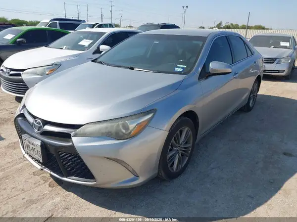 4T1BF1FK7GU263686 2016 TOYOTA CAMRY - Image 2