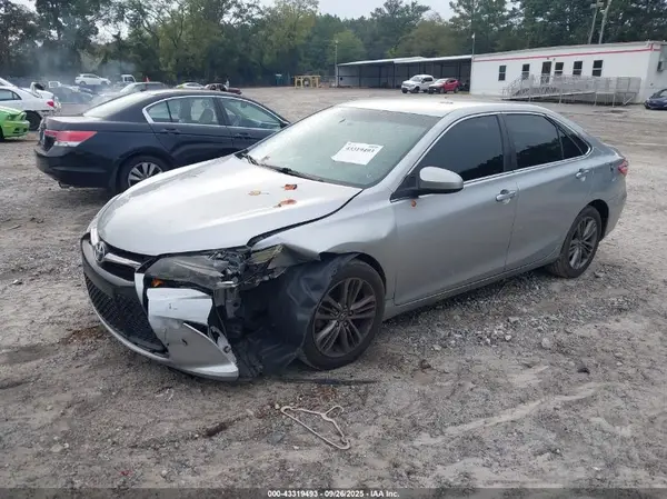 4T1BF1FK7GU266278 2016 TOYOTA CAMRY - Image 2