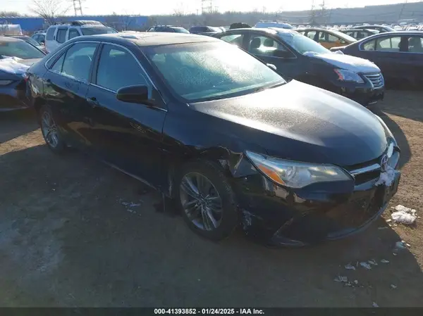 4T1BF1FK7GU266457 2016 TOYOTA CAMRY - Image 1