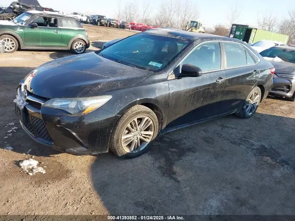 4T1BF1FK7GU266457 2016 TOYOTA CAMRY - Image 2