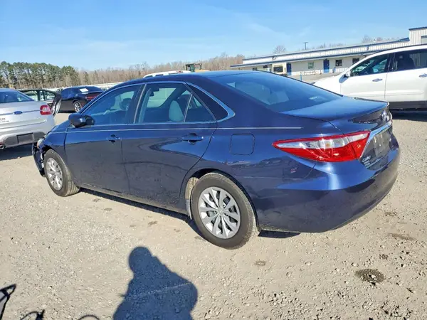 4T1BF1FK7GU503027 2016 TOYOTA CAMRY - Image 2