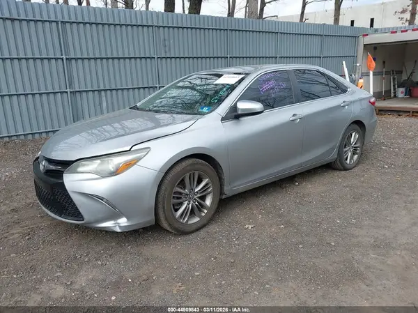 4T1BF1FK7GU503447 2016 TOYOTA CAMRY - Image 2