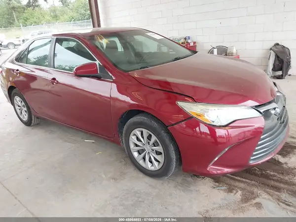 4T1BF1FK7GU505635 2016 TOYOTA CAMRY - Image 1