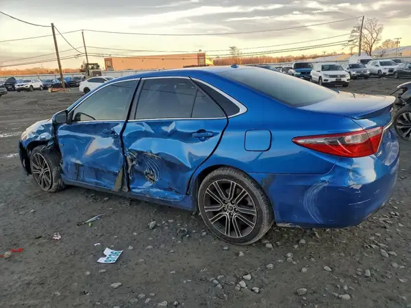 4T1BF1FK7GU509488 2016 TOYOTA CAMRY - Image 2