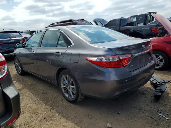 4T1BF1FK7GU516926 2016 TOYOTA CAMRY - Image 2