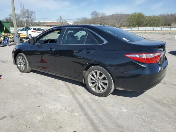 4T1BF1FK7GU516988 2016 TOYOTA CAMRY - Image 2