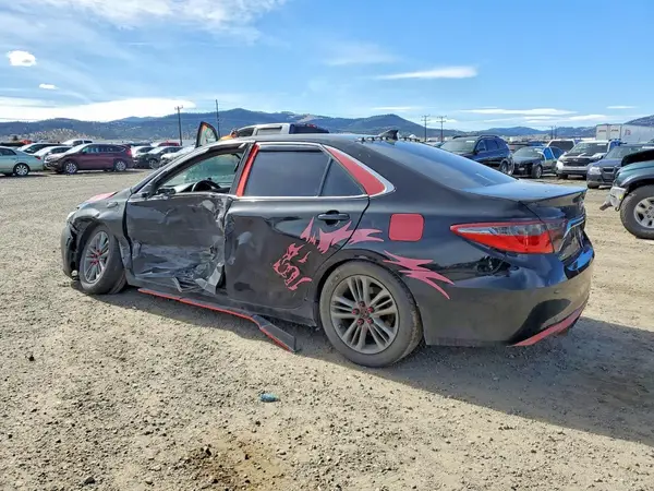 4T1BF1FK7GU520295 2016 TOYOTA CAMRY - Image 2