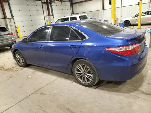 4T1BF1FK7GU521737 2016 TOYOTA CAMRY - Image 2