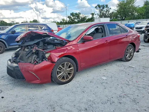 4T1BF1FK7GU524346 2016 TOYOTA CAMRY - Image 1