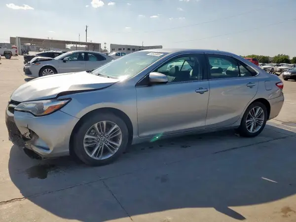 4T1BF1FK7GU526954 2016 TOYOTA CAMRY - Image 1