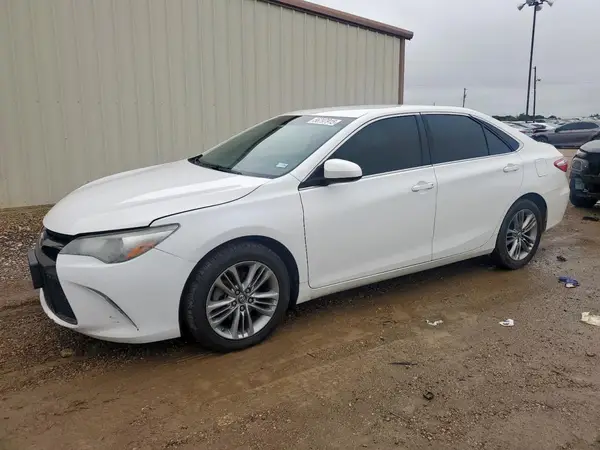 4T1BF1FK7GU527019 2016 TOYOTA CAMRY - Image 1