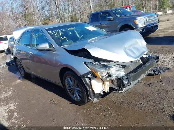 4T1BF1FK7GU527022 2016 TOYOTA CAMRY - Image 1