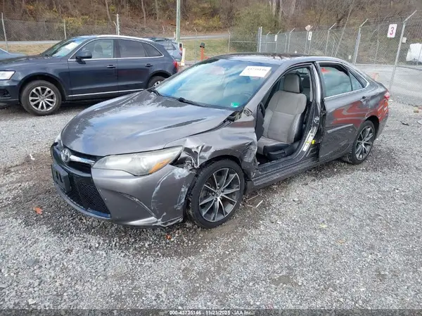 4T1BF1FK7GU527277 2016 TOYOTA CAMRY - Image 2