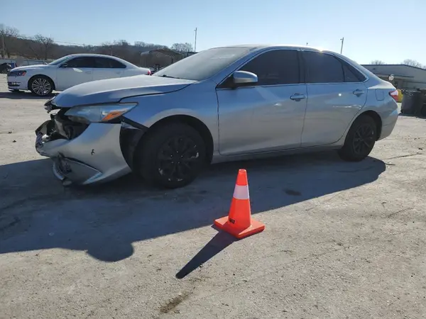 4T1BF1FK7GU528039 2016 TOYOTA CAMRY - Image 1