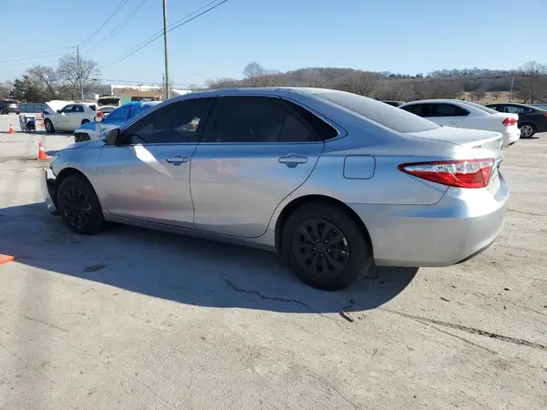 4T1BF1FK7GU528039 2016 TOYOTA CAMRY - Image 2