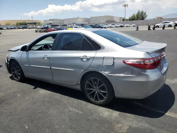 4T1BF1FK7GU529904 2016 TOYOTA CAMRY - Image 2