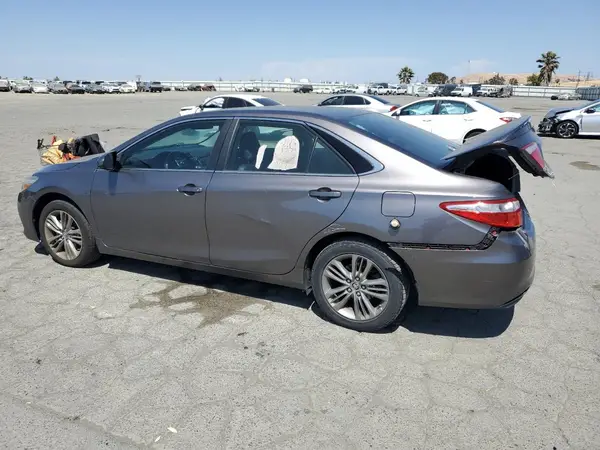 4T1BF1FK7GU530261 2016 TOYOTA CAMRY - Image 2