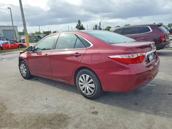 4T1BF1FK7GU537775 2016 TOYOTA CAMRY - Image 2