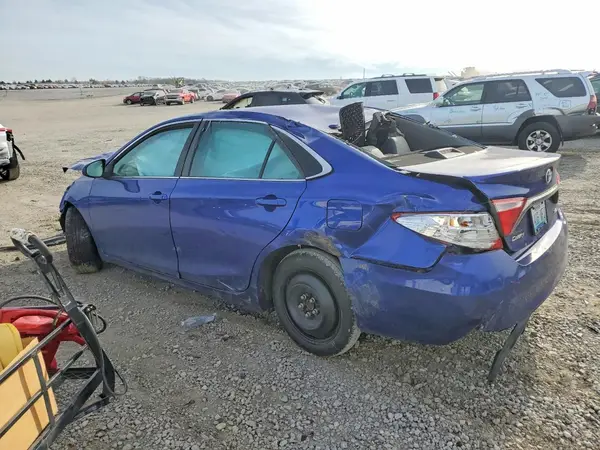 4T1BF1FK7GU540580 2016 TOYOTA CAMRY - Image 2