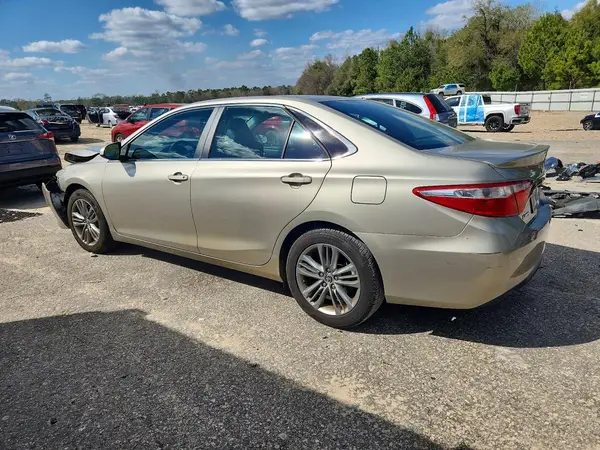 4T1BF1FK7GU545102 2016 TOYOTA CAMRY - Image 2