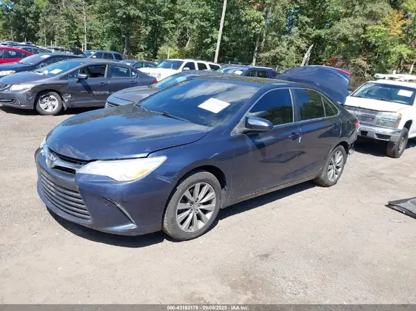 4T1BF1FK7GU547111 2016 TOYOTA CAMRY - Image 2