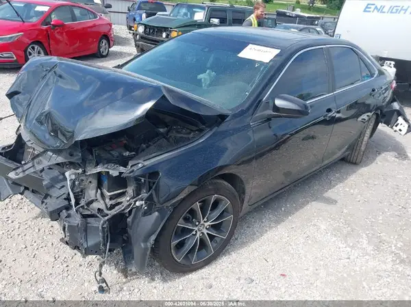 4T1BF1FK7GU547349 2016 TOYOTA CAMRY - Image 2