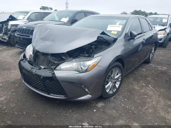 4T1BF1FK7GU551272 2016 TOYOTA CAMRY - Image 2