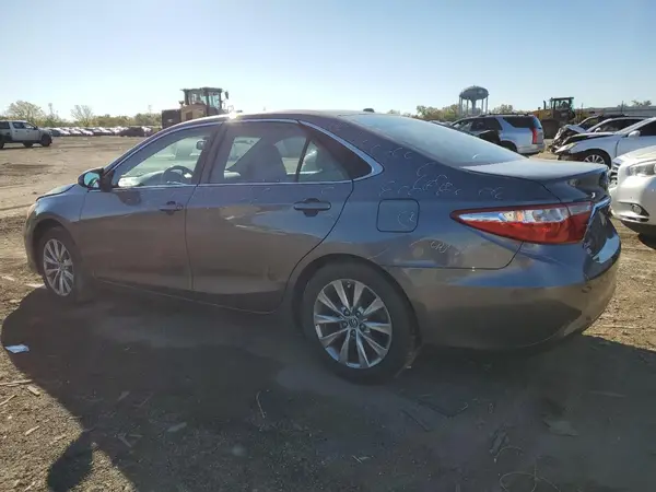 4T1BF1FK7GU551384 2016 TOYOTA CAMRY - Image 2