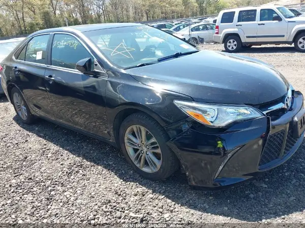 4T1BF1FK7GU555970 2016 TOYOTA CAMRY - Image 1