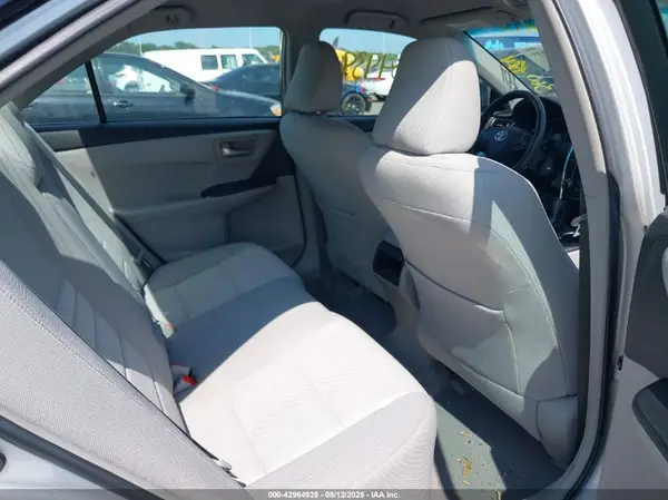 4T1BF1FK7GU558609 2016 TOYOTA CAMRY - Image 8