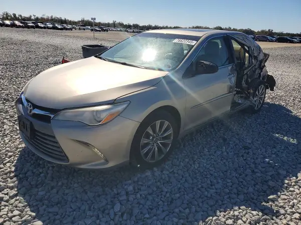 4T1BF1FK7GU558917 2016 TOYOTA CAMRY - Image 1