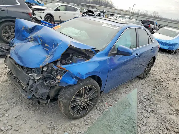 4T1BF1FK7GU562207 2016 TOYOTA CAMRY - Image 1